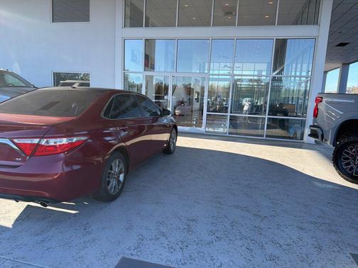 2017 Toyota Camry XLE