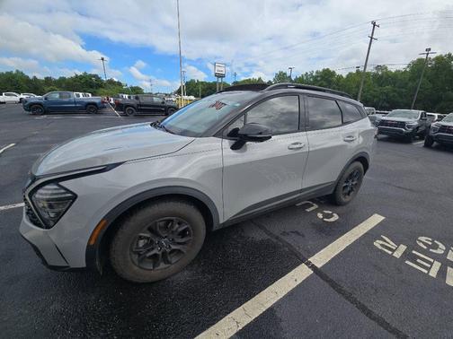 Wolf Gray/Ebony Black Roof 2023 Kia Sportage S