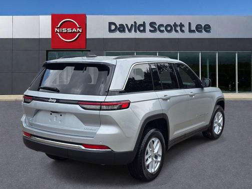 Silver Zynith 2025 Jeep Grand Cherokee Laredo