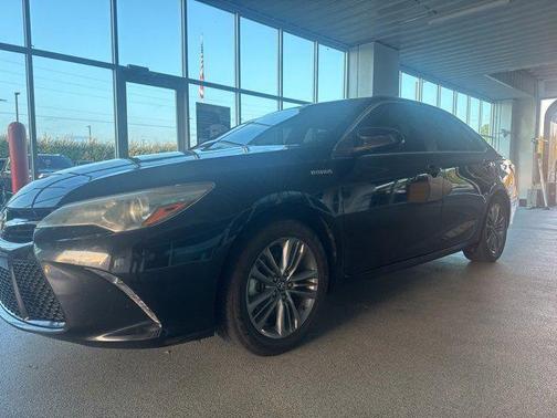 2017 Toyota Camry Hybrid LE