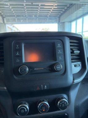 2020 RAM 2500 Tradesman Crew Cab 4X4 6'4' Box