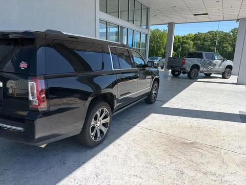 Onyx Black 2017 GMC Yukon XL Denali