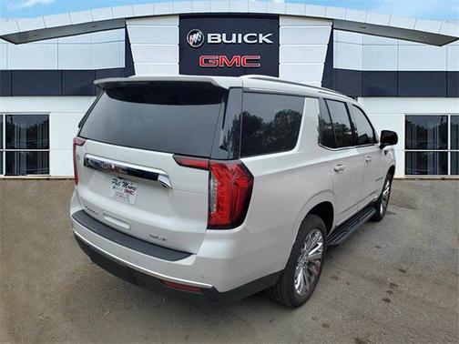 2022 GMC Yukon SLT