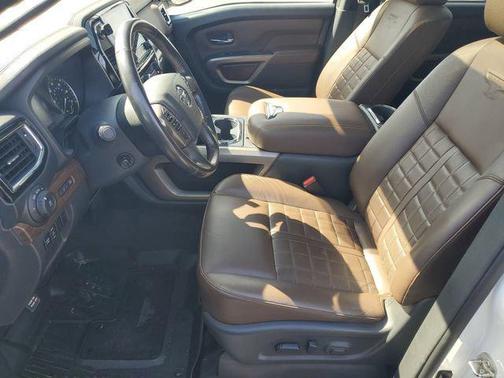 2022 Nissan Titan Platinum Reserve