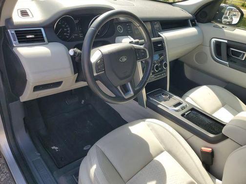 Indus Silver Metallic 2016 Land Rover Discovery Sport SE