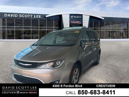 2017 Chrysler Pacifica Touring-L