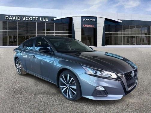 2020 Nissan Altima SR FWD