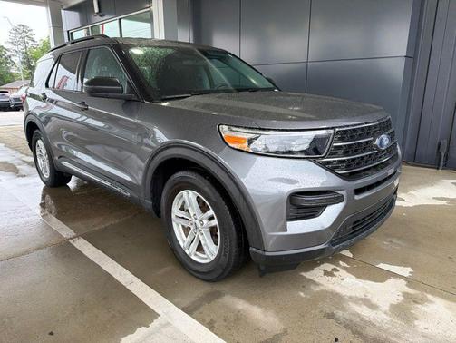 Carbonized Gray Metallic 2024 Ford Explorer XLT