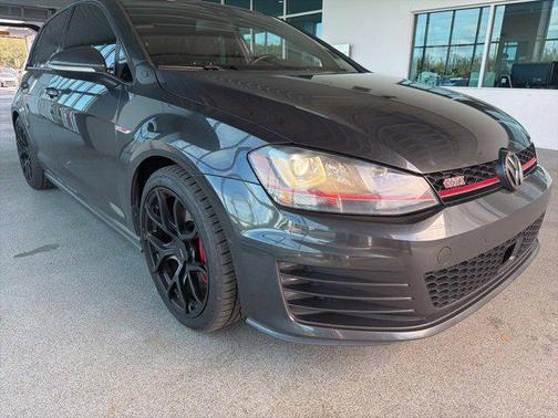 2016 Volkswagen Golf GTI 2.0T SE 4-Door