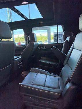 2022 GMC Yukon XL SLT