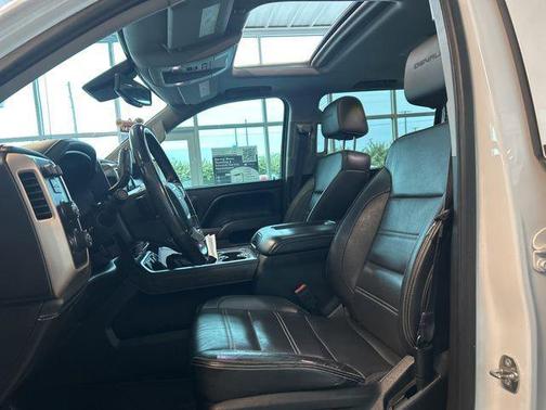 White Frost Tricoat 2017 GMC Sierra 1500 Denali