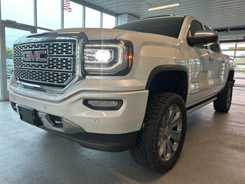 White Frost Tricoat 2017 GMC Sierra 1500 Denali