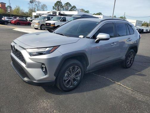 2025 Toyota RAV4 Hybrid XLE Premium