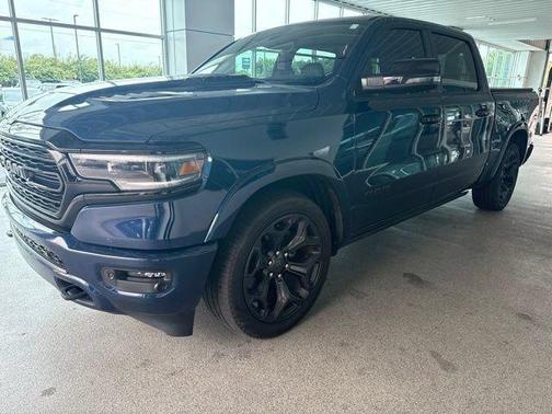 Patriot Blue Pearlcoat 2023 RAM 1500 Limited