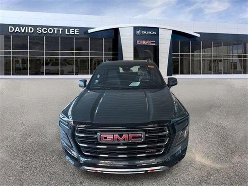 2025 GMC Yukon 4WD AT4