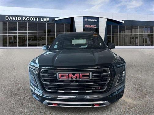 2025 GMC Yukon 4WD AT4