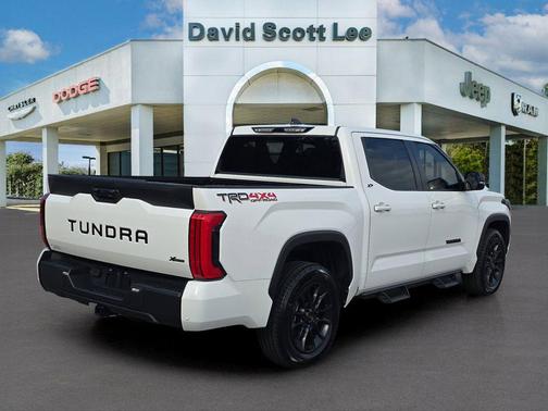 2024 Toyota Tundra SR5