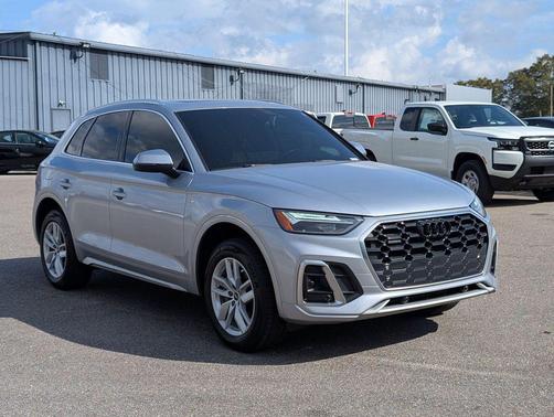 2022 Audi Q5 45 S line Premium
