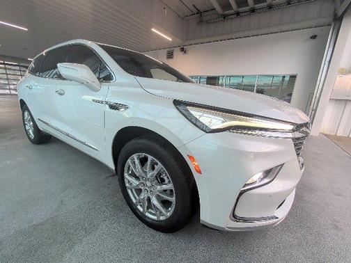 2023 Buick Enclave Premium FWD