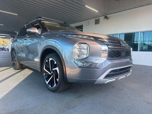 2022 Mitsubishi Outlander SEL 2.5 2WD