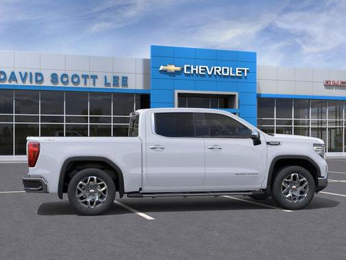 Glacier White Tricoat 2026 GMC Sierra 1500 SLT