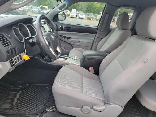 Super White 2015 Toyota Tacoma PreRunner