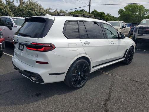 2024 BMW X7 xDrive40i
