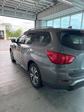 2020 Nissan Pathfinder SL 2WD