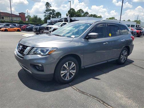2020 Nissan Pathfinder SL 2WD