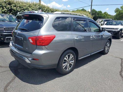 2020 Nissan Pathfinder SL 2WD