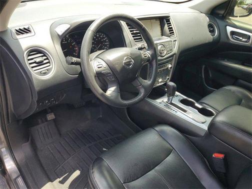 2020 Nissan Pathfinder SL 2WD