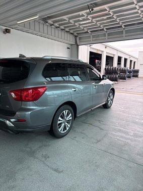 2020 Nissan Pathfinder SL 2WD