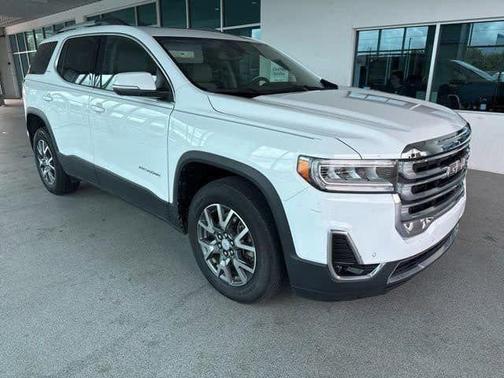 Summit White 2023 GMC Acadia FWD SLT