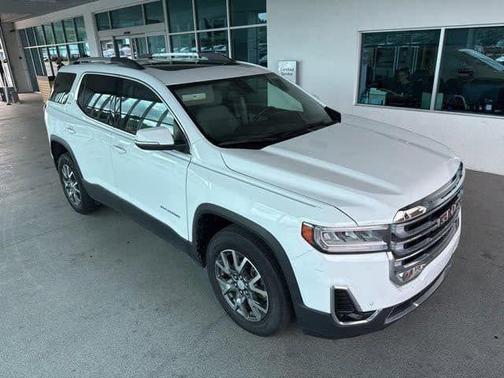 Summit White 2023 GMC Acadia FWD SLT