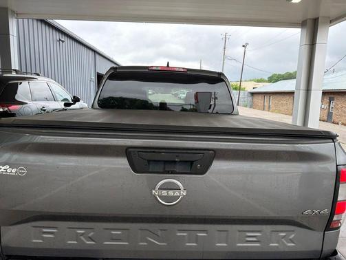 Gun Metallic 2022 Nissan Frontier S