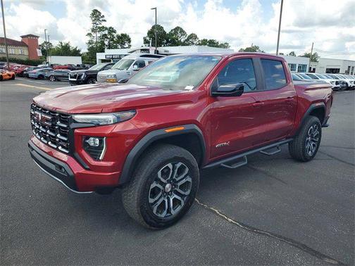2023 GMC Canyon Base