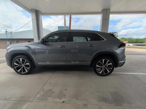 Gray 2025 Volkswagen Atlas Cross Sport 2.0T SEL Premium