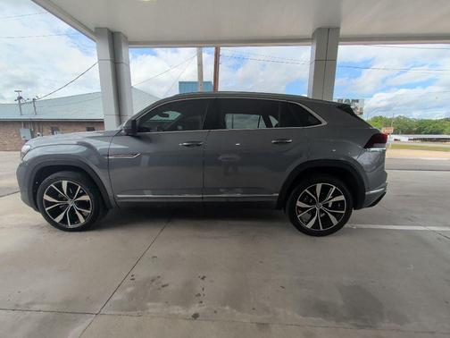 Gray 2025 Volkswagen Atlas Cross Sport 2.0T SEL Premium