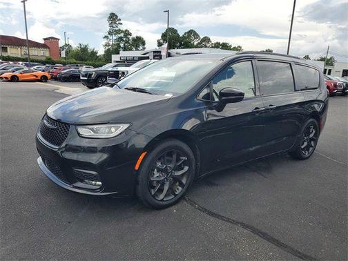 2022 Chrysler Pacifica Limited
