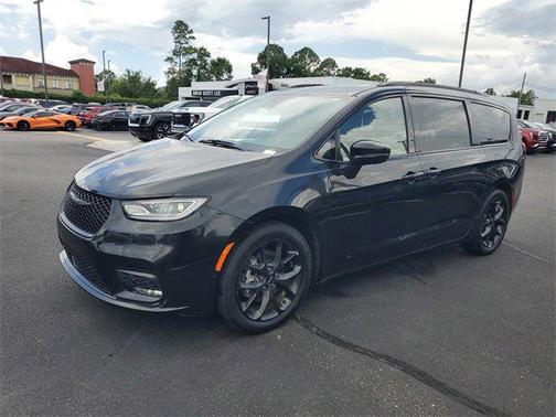 2022 Chrysler Pacifica Limited