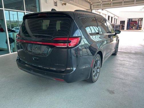 2022 Chrysler Pacifica Limited