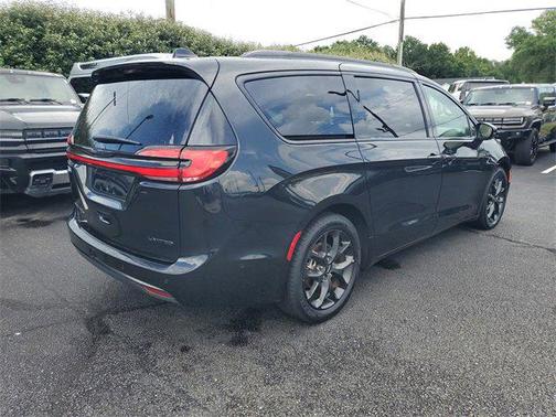2022 Chrysler Pacifica Limited