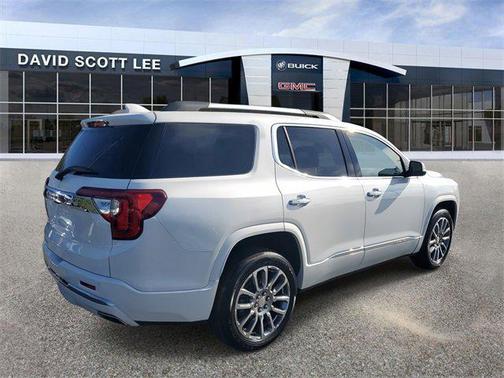 2023 GMC Acadia Denali