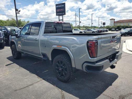 Sterling Metallic 2024 GMC Sierra 3500 AT4