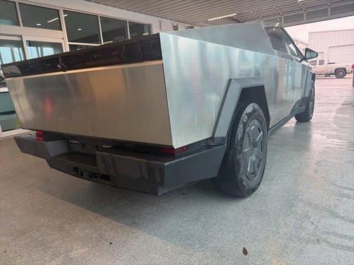 2025 Tesla Cybertruck All-Wheel Drive