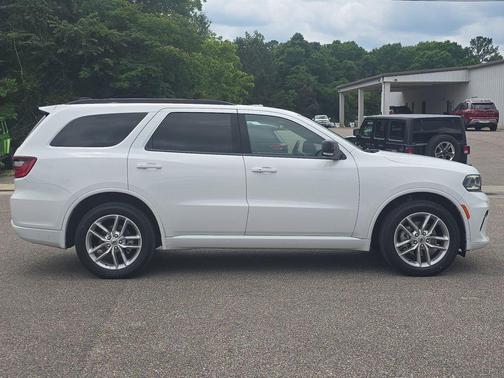 White Knuckle Clearcoat 2024 Dodge Durango GT Plus