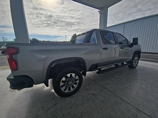2024 Chevrolet Silverado 2500 Custom