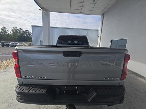 2024 Chevrolet Silverado 2500 Custom