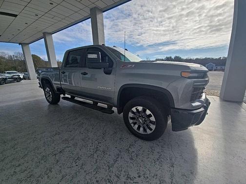 2024 Chevrolet Silverado 2500 Custom