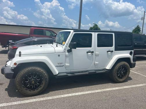 Bright White Clearcoat 2016 Jeep Wrangler Unlimited Sahara